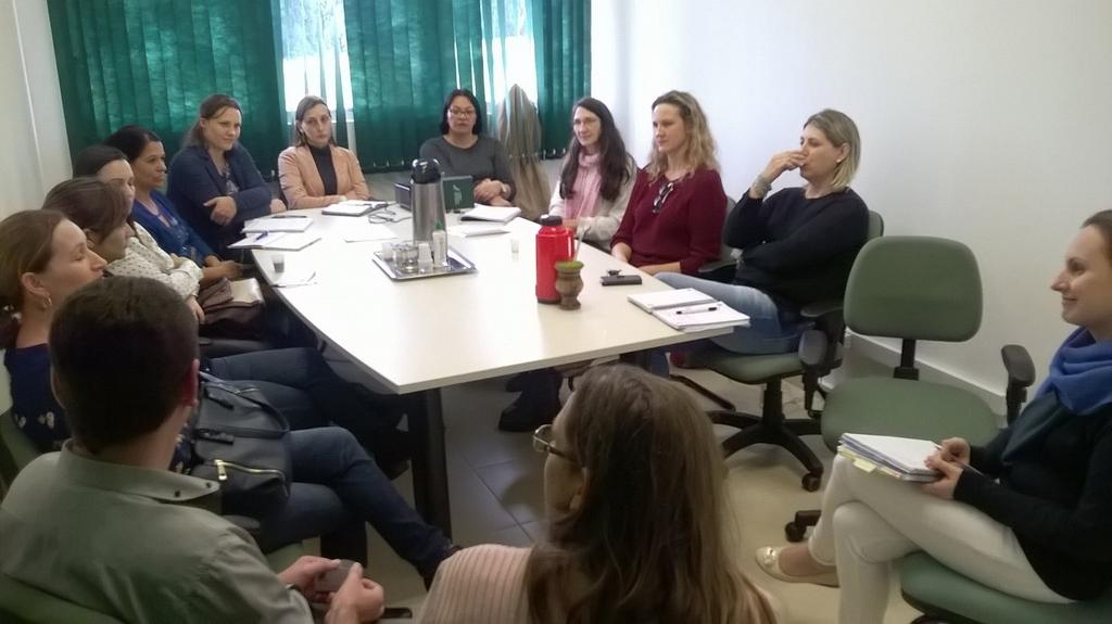 Reunião com representantes dos municípios AMOSC e AMAI, em 26/04/2017.