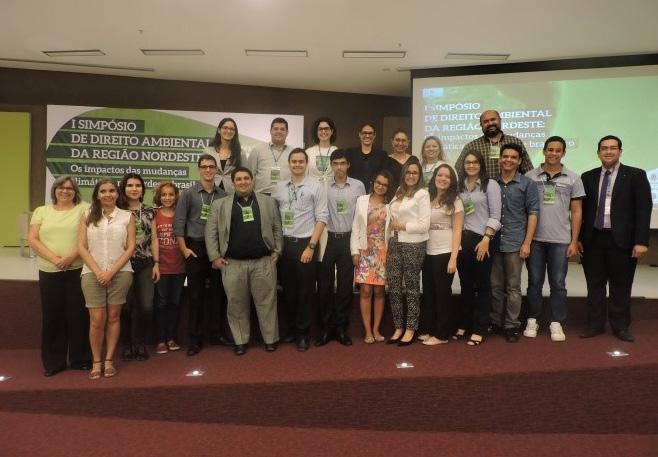 bolsistas e orientadores de diversas áreas do conhecimento.