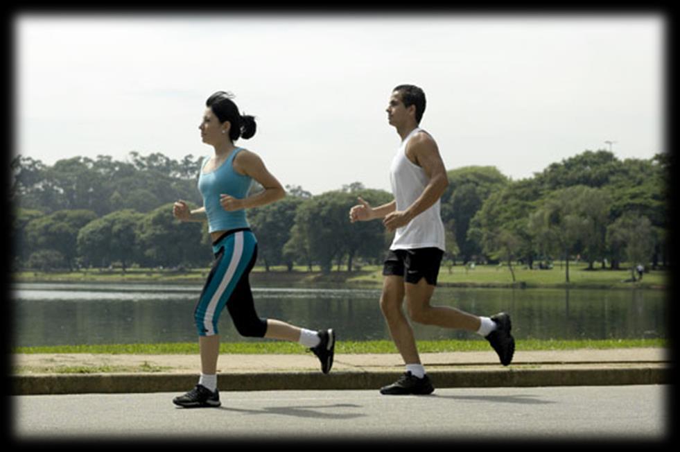 Porque a corrida faz bem à saúde Atividade aeróbia de alto impacto e queima calórica superior à caminhada. Modalidade de exercício de simples execução com facilidade de locais para treinamento.