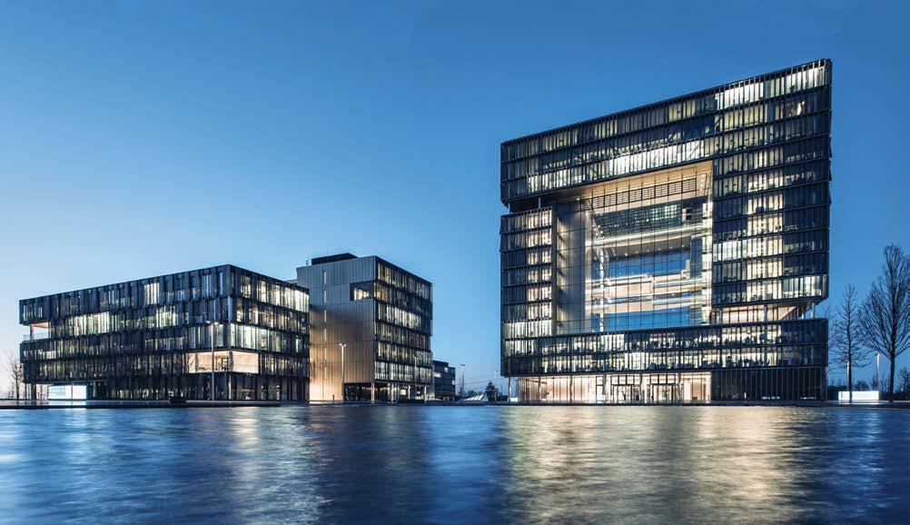 6 thyssenkrupp AG Headquarters, Essen, Alemanha A thyssenkrupp Clientes em 150 países Impulsionada por megatendências mundiais, como a urbanização e a necessidade de uma utilização eficiente dos