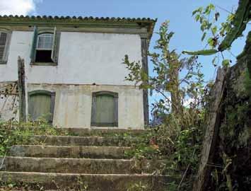 situação e ambiência O antigo paiol se localizava na frente do terreno, à esquerda da porteira de acesso,