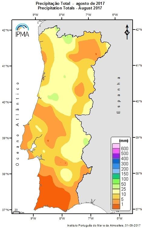 PRECIPITAÇÃO O mês de agosto classificou-se como seco, com um valor médio de precipitação em Portugal continental de 8.2 mm, o que corresponde a 60 % do valor médio.