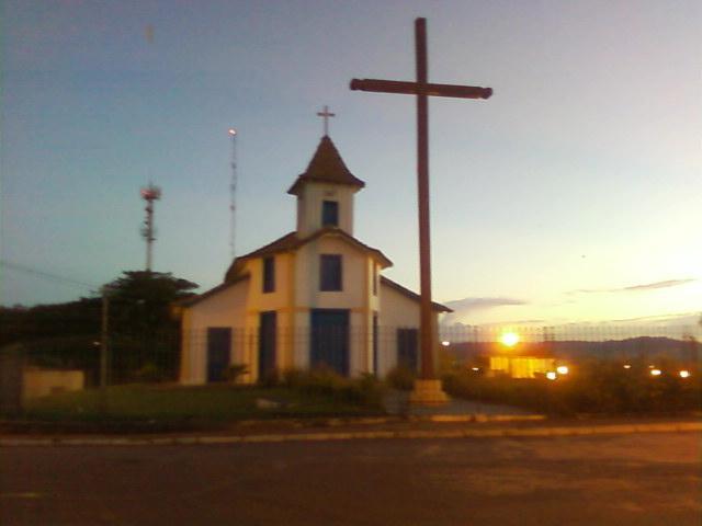 FOTO 2 Igreja Morrinhos, Montes