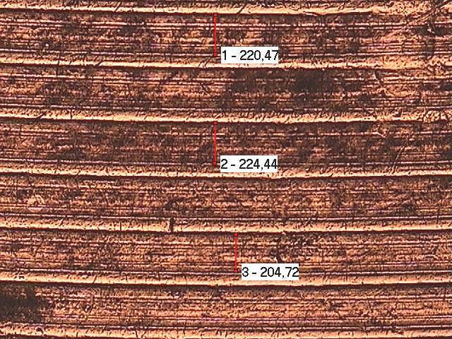 10 Foi medida a distância entre as ranhuras do processo de usinagem, conforme foto abaixo (figura 4).