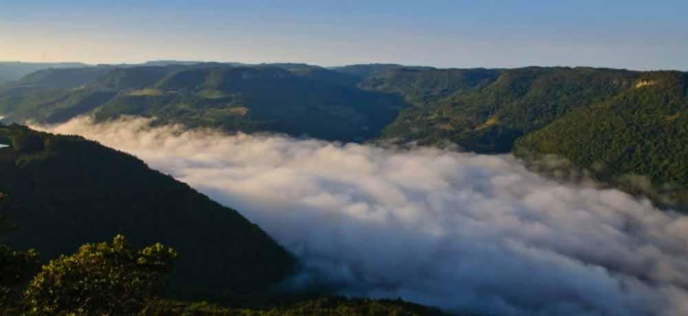 O local fica a quatro quilômetros do Centro de Nova Petrópolis, uma pedida perfeita para quem vai visitar o Blumen Haus e deseja conhecer outros paraísos da região.