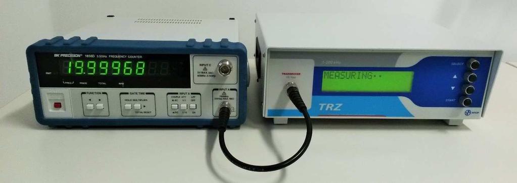 6.5 Aferição, ajuste e teste funcional Aferição da frequência É possível aferir a acurácia do Analisador TRZ com relação à frequência gerada para a realização das medições.