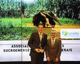 34 RELATÓRIO DE GESTÃO SIAMIG 2014 > 2017 COMUNICAÇÃO PREMIAÇÕES/HOMENAGENS Prêmio de Responsabilidade Ambiental 2015 no 9º Prêmio da Associação Brasileira de Engenharia Automotiva (AEA), entregue à