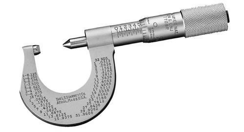 Tipos de micrômetro: Micrômetro Micrômetro para medição de rosca Esse micrômetro possui as hastes