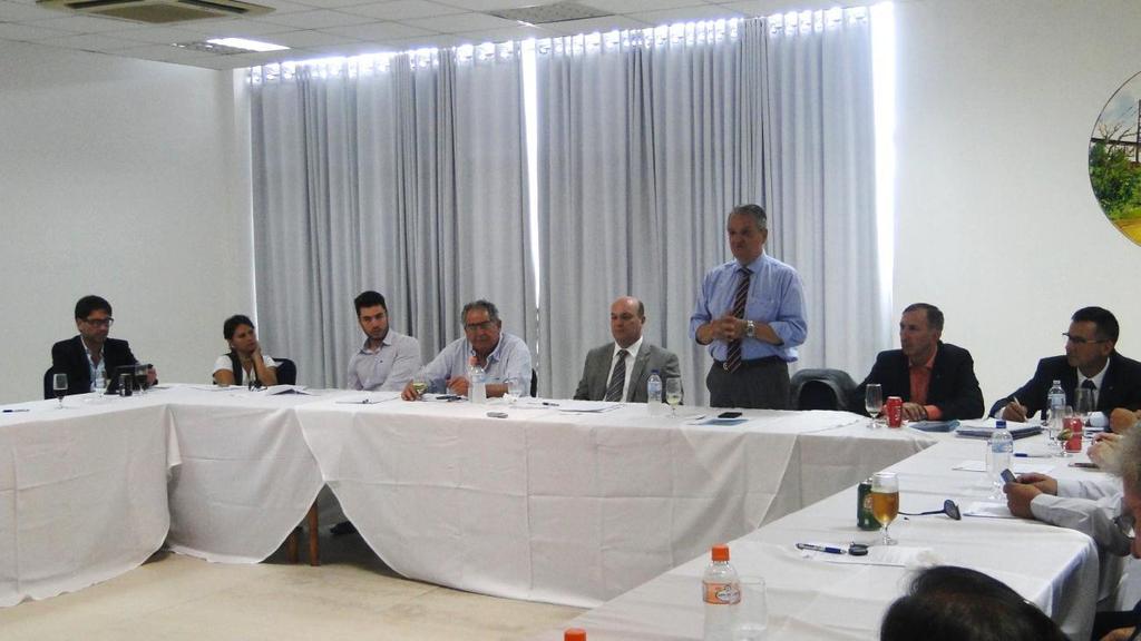 16 de Março - Primeira Assembleia Ordinária de 2015: Palestra do coordenador do Fórum dos Conselhos Federais de Profissões Regulamentadas, José Augusto Viana Neto, que