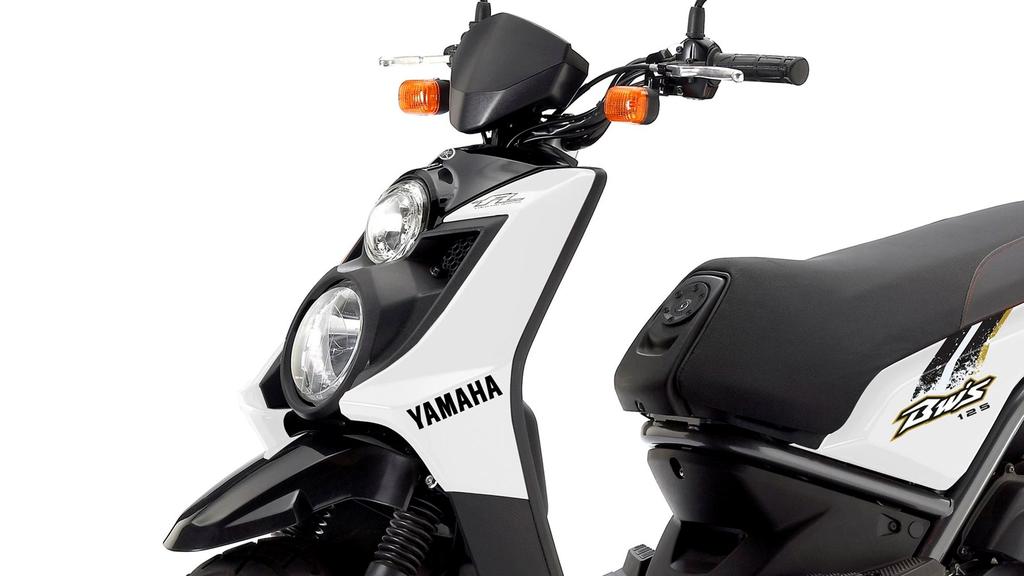 Design exclusivo Fiel ao seu estatuto de scooter urbana, a BW s 125 apresenta um estilo único.