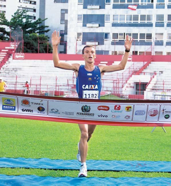 Na principal prova, a vitória foi de José Márcio, que é corredor do Cruzeiro/MG, mas é natural de Garanhuns, cidade do interior pernambucano.