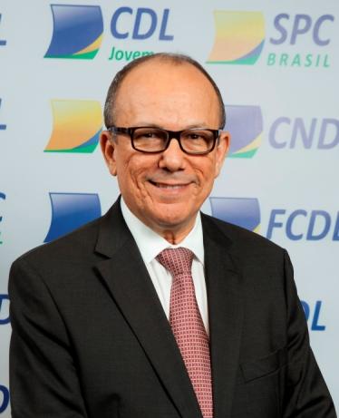 Palavra do Presidente Construindo um novo sistema Em 2015, no início da nossa gestão tivemos a preocupação de ouvir líderes e dirigentes de Federações e Câmaras de Dirigentes Lojistas de todo Brasil