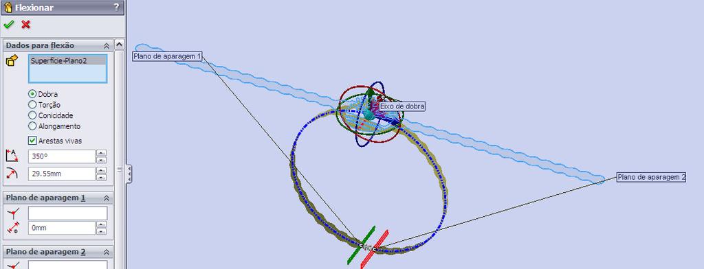 Aplique o comando Inserir Superfície Plano.