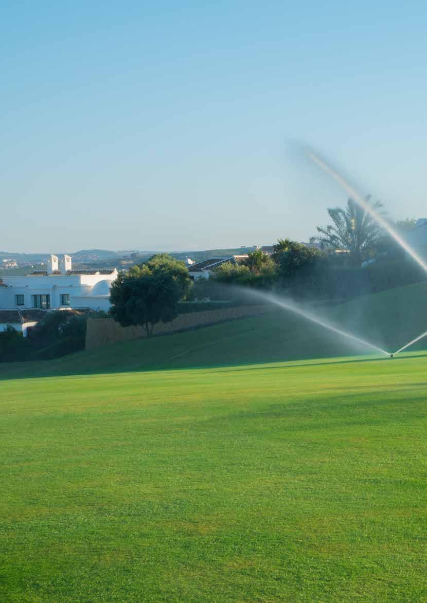 A Toro está sempre pronta a ajudá-lo a cuidar dos seus espaços verdes da forma que deseja, quando o deseja, melhor do que ninguém. toro.com Sede mundial The Toro Company 8111 Lyndale Ave. So.