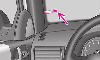 Não coloque no suporte para bebidas nenhumas bebidas quentes. Quando o veículo se mover, podiam entornar-se as bebidas quentes perigo de queimaduras!