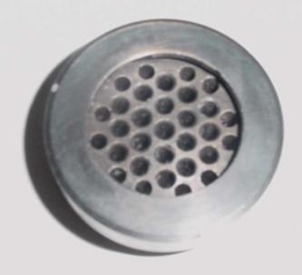 Placa quebra fluxo Disco metálico de aço com uma série de orifícios distribuídos uniformemente, com que variam de 3 a 5 mm.