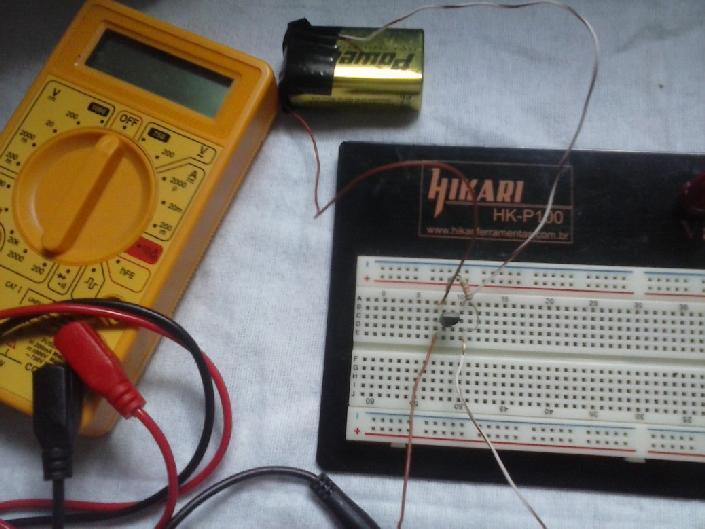 Utilizou como interface para o LM35, um multímetro digital.