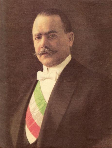 Presidente Álvaro Obregón (1920-1924). Zapata e Villa foram assassinados (emboscada).
