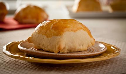 Tortas Salgadas Empadão de bacalhau com catupiry Empadão de camarão com catupiry R$106,60 R$106,60 Gratinada de peito de peru R$62,40 Gratinada de presunto R$62,40 Kibe assado R$62,40 Empadão de