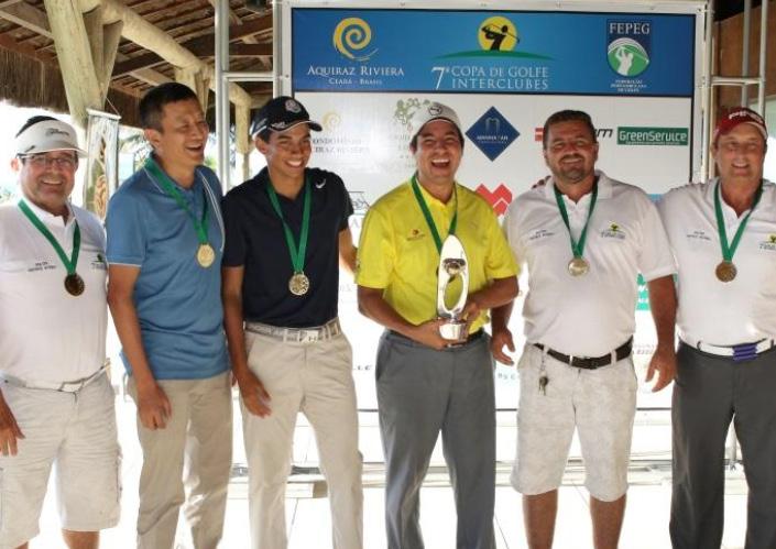 [PRINCIPAL] Ceará vence o 7 Torneio Interclubes de Golfe NE O clube de Golfe do Aquiraz Riviera foi vencedor na categoria equipes do 7 torneio Interclubes de Golfe do Nordeste.