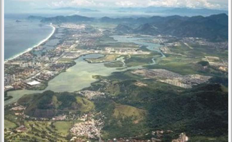 PROJETOS ESTRATÉGICOS SUSTENTÁVEIS MACRODRENAGEM DA BACIA DE JACAREPAGUÁ Objetivo: Recuperar ambientalmente a bacia de Jacarepaguá Investimento previsto: R$ 1 Bilhão Macrodrenagem de 15 rios da