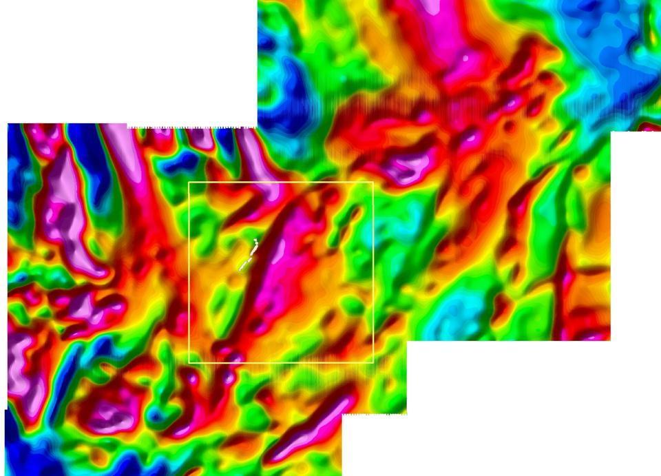 Geofísica derivada profunda Mapa residual Ressaltando estruturas de 3 a 10 Km