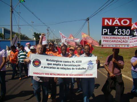 Assembléias foram realizadas em várias empresas e um ato público levou aos cidadãos guaçuanos a Pauta Trabalhista, reivindicada no Dia Nacional de Manifestações.
