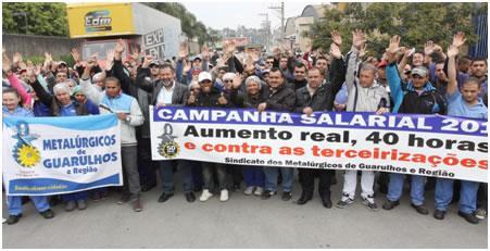 Sindicato dos Metalúrgicos de Guarulhos paralisa fábricas e faz Ato Público O Sindicato dos Metalúrgicos de Guarulhos e Região participou nesta sexta-feira (30) do protesto nacional contra a