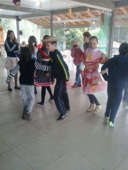 No dia 23, foi realizada a Festa Junina na sede da AABB de Frederico Westphalen que contou com dança, música e comidas