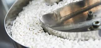 Boas Práticas de Fabricação (BPF) Um dos principais mecanismos para assegurar a disponibilização de medicamentos com qualidade adequada Assegura que os produtos são consistentemente produzidos e