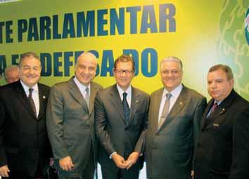 FRENTE PARLAMENTAR EM DEFESA DO SETOR DE SERVIÇOS A Frente Parlamentar Mista em Defesa do Setor de Serviços foi lançada em 26 de maio, na Câmara dos Deputados.