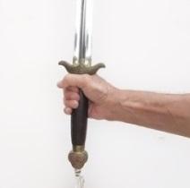 3) Cometer vários erros repetitivos, durante a execução de uma única técnica (rotina, mãos ou espada) em formas de mover os membros inferiores, passo para frente e método de espada, apenas 0.
