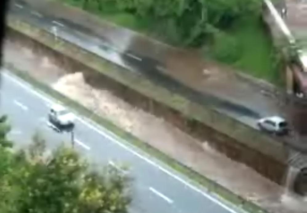 Canais Retilíneos Amplia a velocidade;