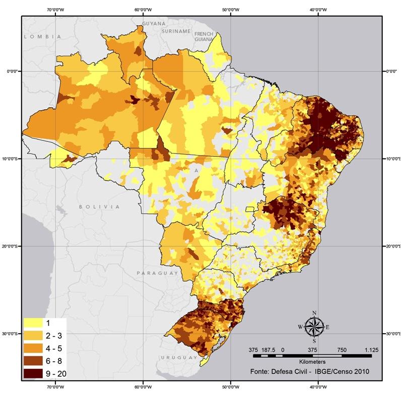 DESASTRES NATURAIS NO BRASIL Mapa 1 - Decretos de situação de emergência e decretos de calamidade pública,