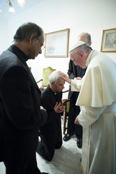 toda a comunidade salesiana foi desafiada a rezar uma novena (ou seja, durante nove dias) pela libertação do padre salesiano Tom Uzhunnalil que foi raptado no