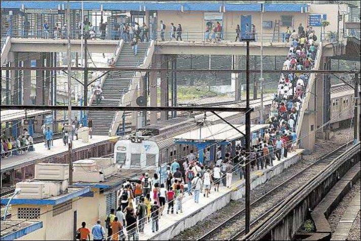 RJ/ SP rede instalada e passageiros/dia As linhas de trens urbanos do Rio de Janeiro carregam