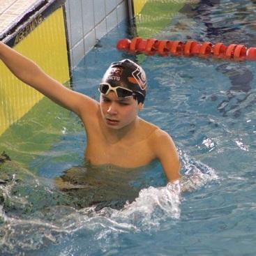 Caracterização do Atleta de estudo No que respeita à escolha de um nadador estudo, visto que o Clube só tem dois atletas juniores e são muito poucos os atletas seniores que são regulares na presença