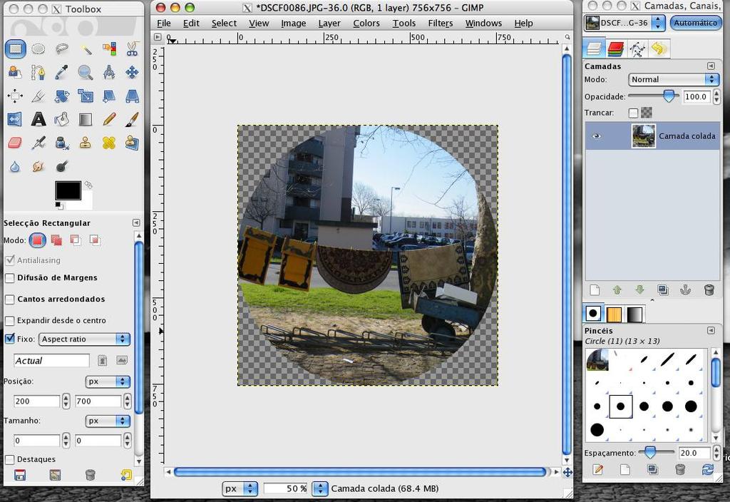12. Podemos ainda criar uma imagem com uma área transparente (ficheiro.png) para isso, depois de seleccionar, Edit > Copy e Edit > Paste.