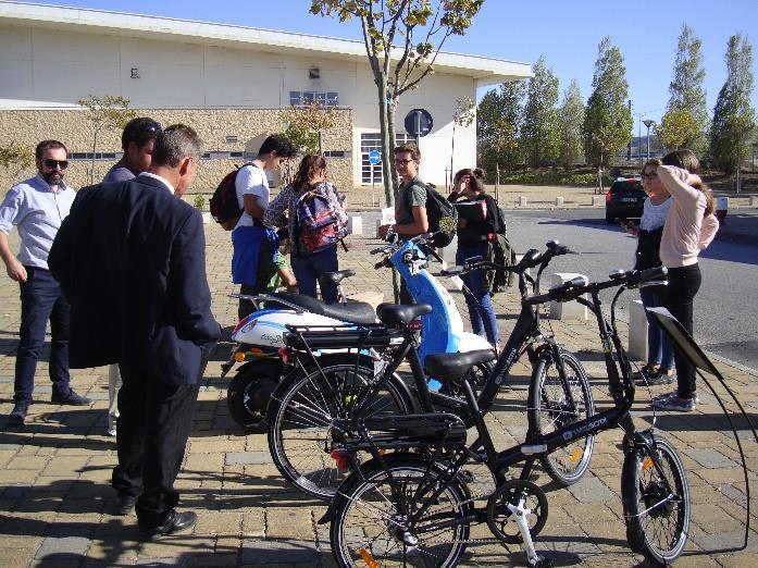 A grande maioria afirmou que as bicicletas e scooters elétricas são uma boa opção para substituir os veículos convencionais no transporte de mercadorias em meio urbano, apontado como grande benefício