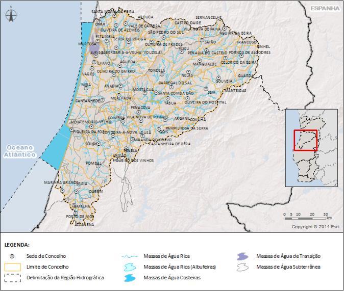 A bacia hidrográfica do rio Lis é uma bacia costeira com uma área de 945 km2 e está confinada a este pela bacia do rio Tejo e a sul pela bacia do Alcoa.