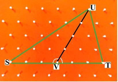área(b) = 9u 2, área(c) = 4u 2. Também são determinadas por contagem as áreas das regiões poligonais, não triangulares, logo, na figura ao lado, área(d) = 6u 2, área(e) = 5u 2 e área(f) = 13u 2.