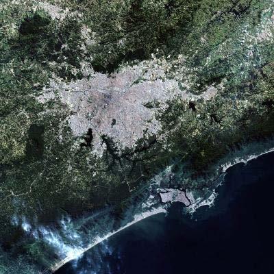 Quanta água tem São Paulo- outubro de 2014 A 60 km do mar e 700 m de altitute Consequências: - Bacias hidrográficas de