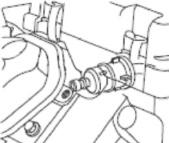 MOtor B4T-20.0H Utilizando uma mangueira, conecte o tanque externo* (apropriado para gasolina) no motor através do filtro de combustível.