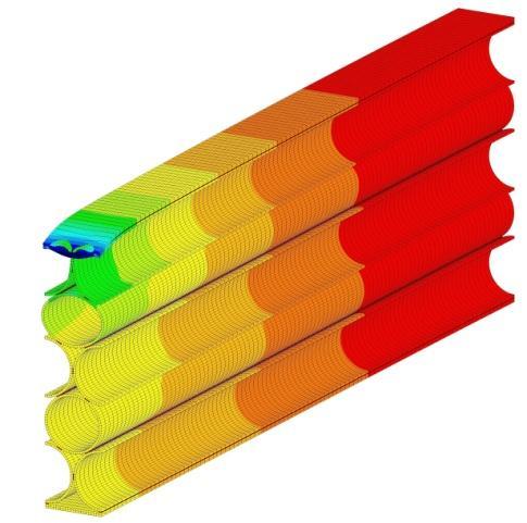 Este modelo de cálculo possui não só elementos finitos que representam o aço mas também elementos finitos com características que representam a cola, onde é permitido estudar as tensões instaladas na