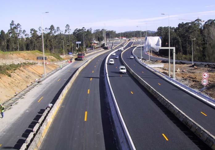 Melhoria das condições de circulação A Brisa investe fortemente na manutenção e modernização das suas infra-estruturas Alargamentos - programa até 2010 de 268 km -