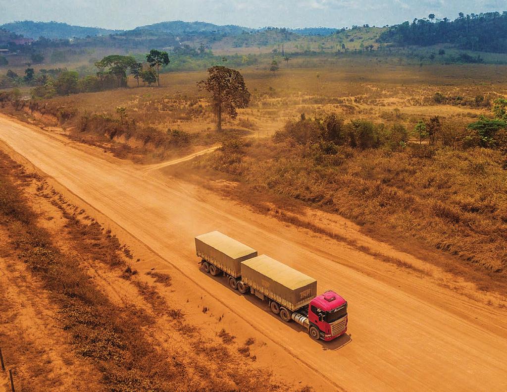 A partir de 2014, com a pavimentação da BR-163, uma nova rota começou a desviar parte da produção rumo ao norte do país. Um caminho pelo menos 1.