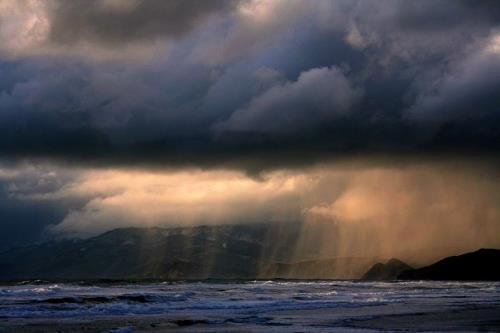 Clima Estes factores contribuem para que o clima dos Açores