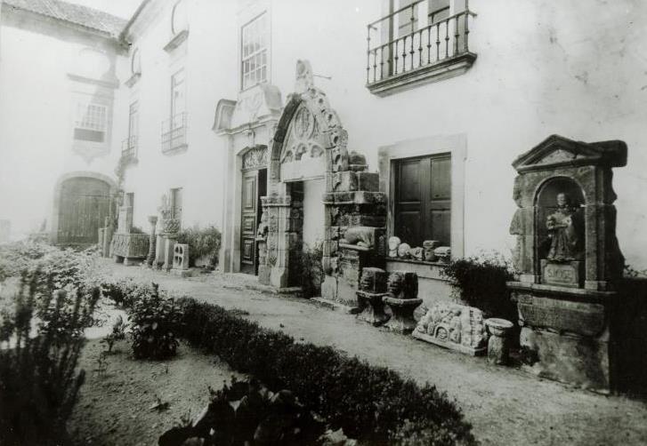 COLEÇÃO João Amaral foi nomeado Diretor e a ele se deve o enriquecimento inicial do espólio do museu, com a integração na coleção de diversos
