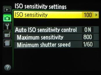 ISO elevadas permitem velocidades mais rápidas do obturador, em condições de pouca luz, mas
