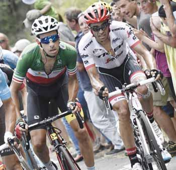 Už pred etapou musel pre črevné problémy odstúpiť z pretekov Philippe Gilbert, 165 kilometrov bolo zasa pre členov tímu veľké utrpenie.